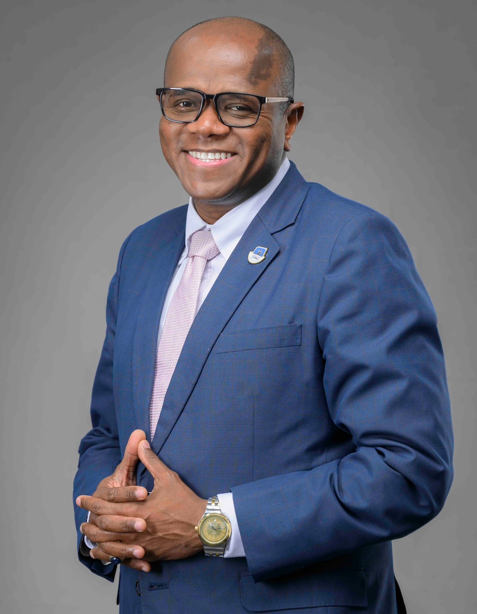Anicet RANDRIAMBAHOAKA, Directeur Général
